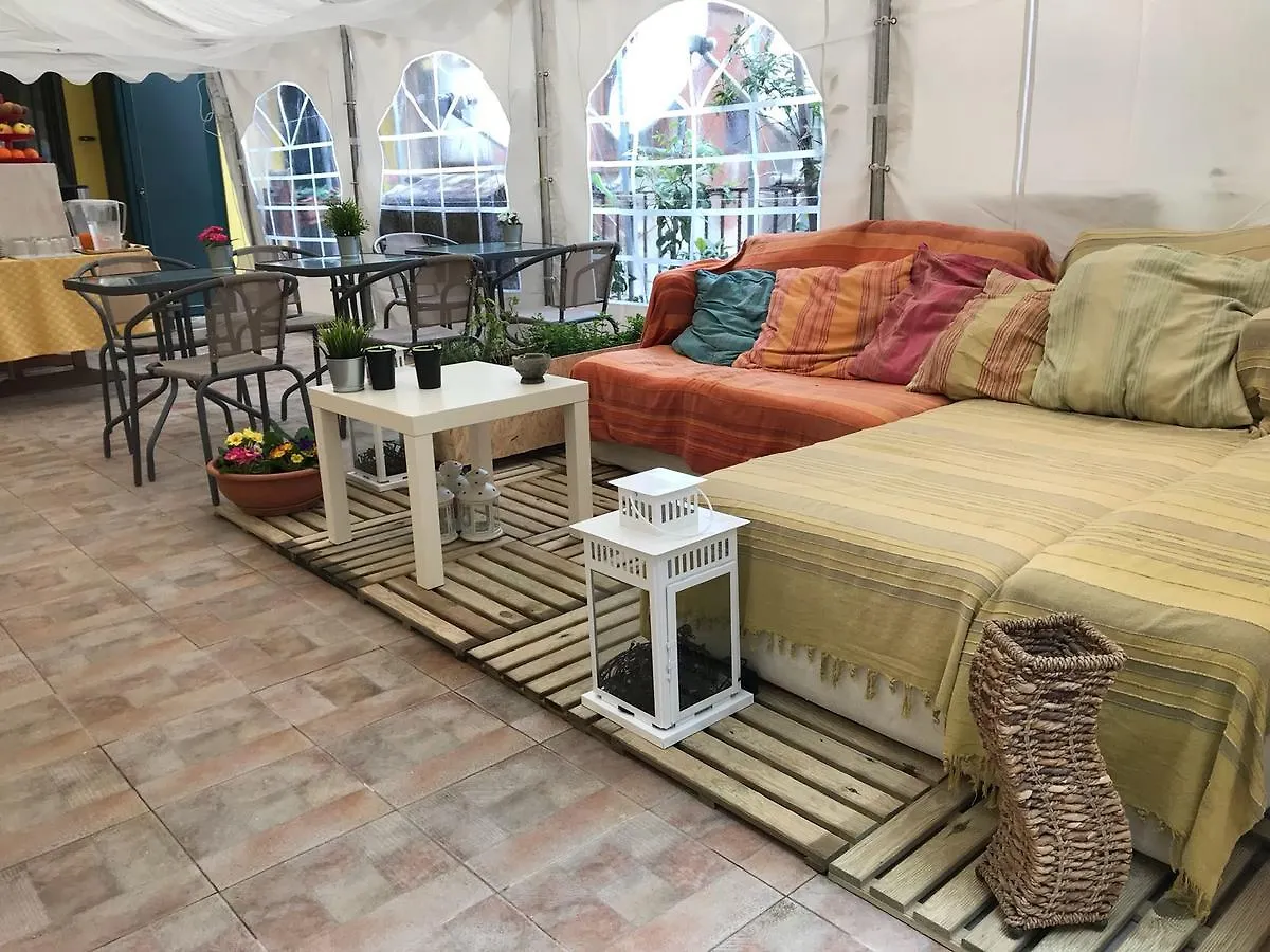 Bed and Breakfast XX Miglia Aeroporto di Catania Fontana Rossa